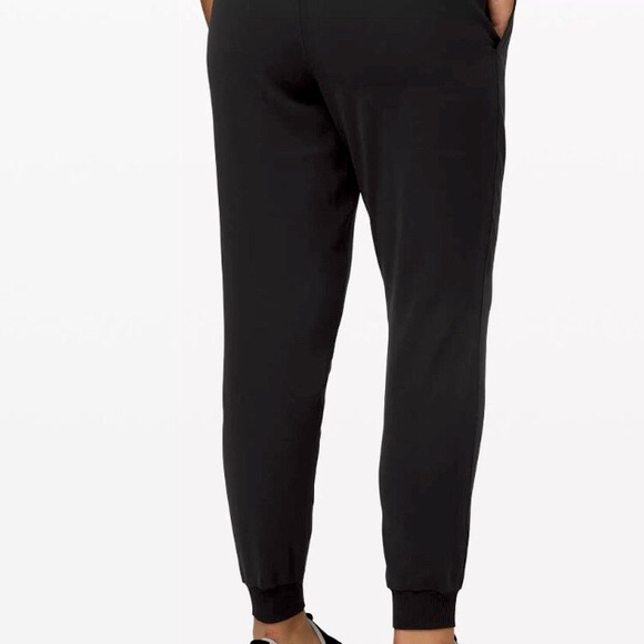 Lululemon womens on the fly joggers size 2 - Picture 2 of 5